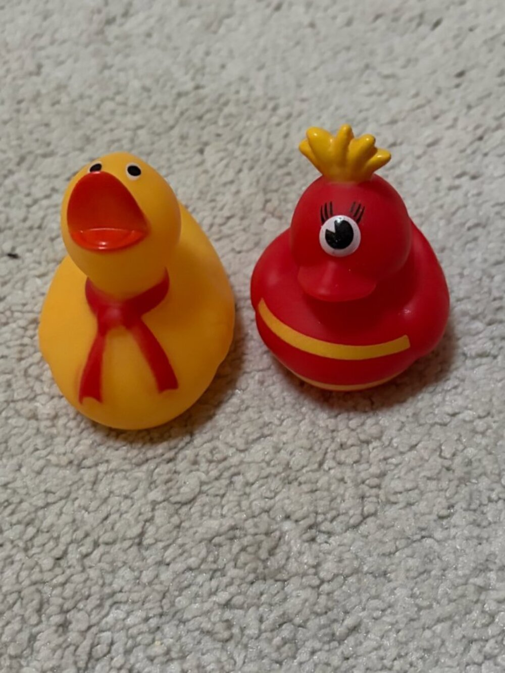 Set of 2 Rubber Ducks - Yellow with Scarf & Red Bath Toy Duckies